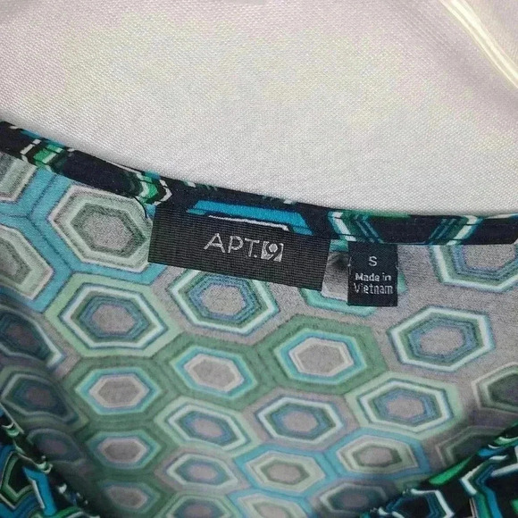 Apt 9 Hex Pattern Tourquoise Blouse Women's Size Small - Picture 2 of 3